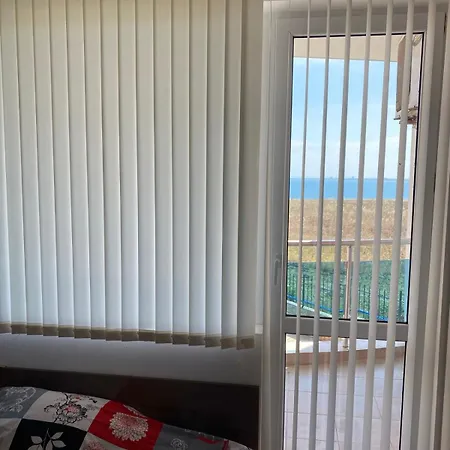 студио равда, първа линия- гледка море Apartment